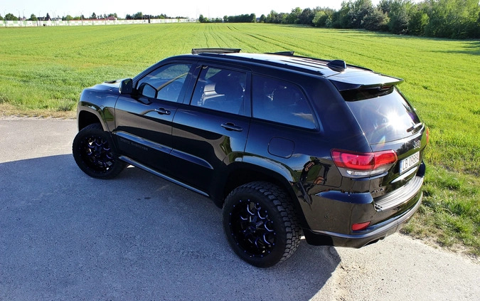 Jeep Grand Cherokee cena 190000 przebieg: 74000, rok produkcji 2019 z Żuromin małe 191